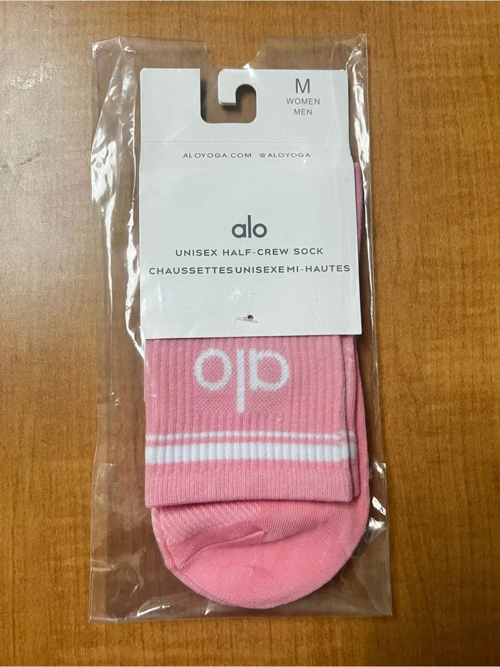 Alo Yoga Unisex Half Crew Throwback Socks M Pink White Athleisure Casual